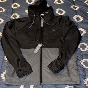 New Balance Men's Black and Gray Windbreaker